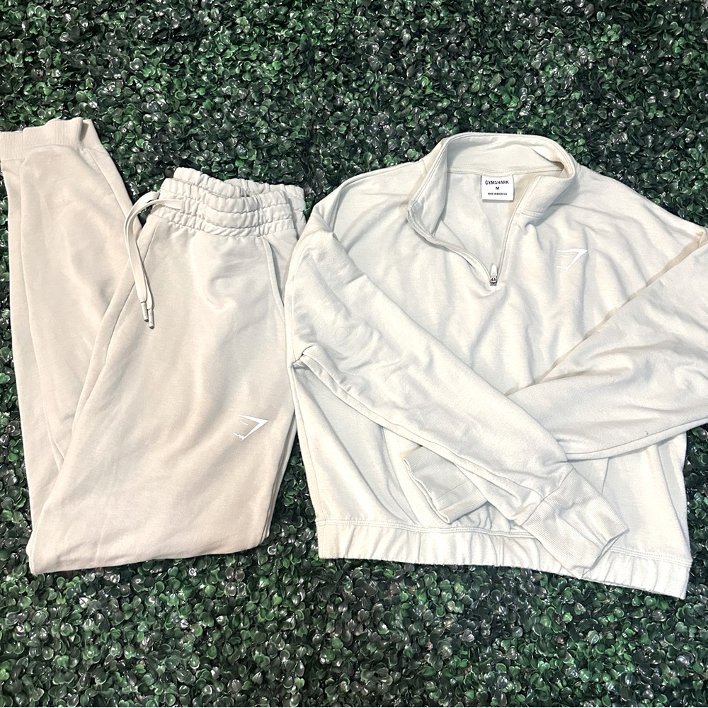 Gymshark Mint Green Zip-Up Set Small and Medium